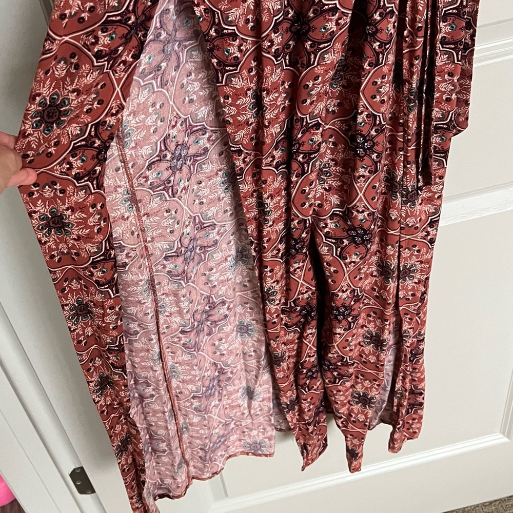 Juniper Blu Printed Wrap Front Split Leg Crepe Ju… - image 5